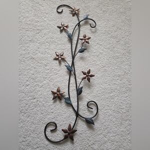Floral Metal Wall Art Decor in Black and Brown